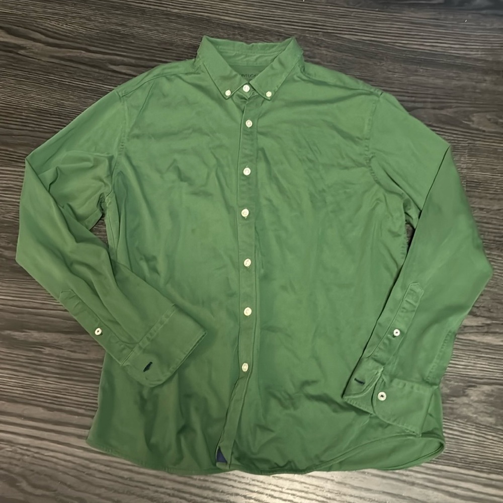 🍍UNTUCKit button down🍍sz L🍍pit to pit 22”🍍length 28”🍍